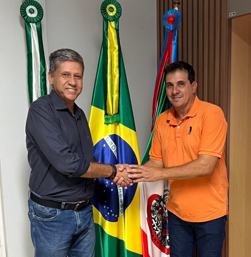 Ronaldo de Freitas assume a prefeitura de Anahy  pela segunda vez
